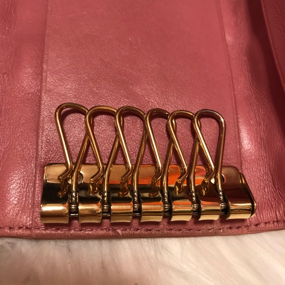 Authentic  chanel key holder gently.used - Picture 14 of 16